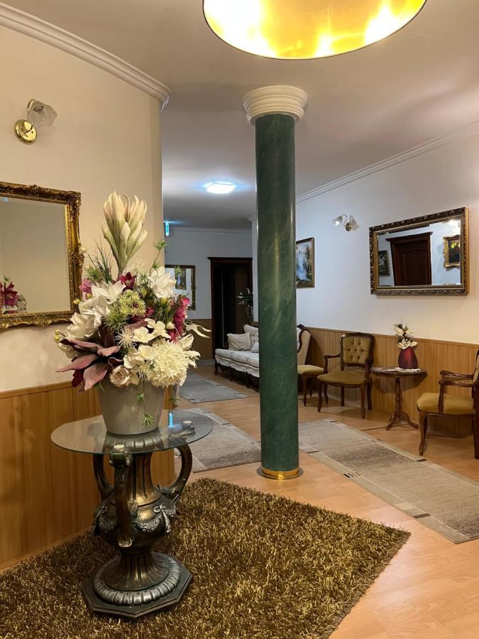 Hotel Bolero Γκιόρ Εξωτερικό φωτογραφία